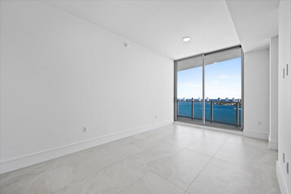 220 Lake Shore Drive, Unit 1706, Lake Park, FL 33403 Photo