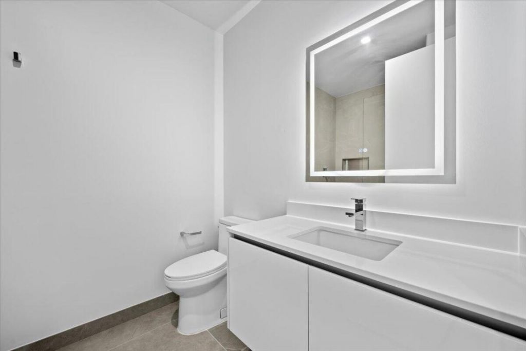 220 Lake Shore Drive, Unit 1706, Lake Park, FL 33403 Photo