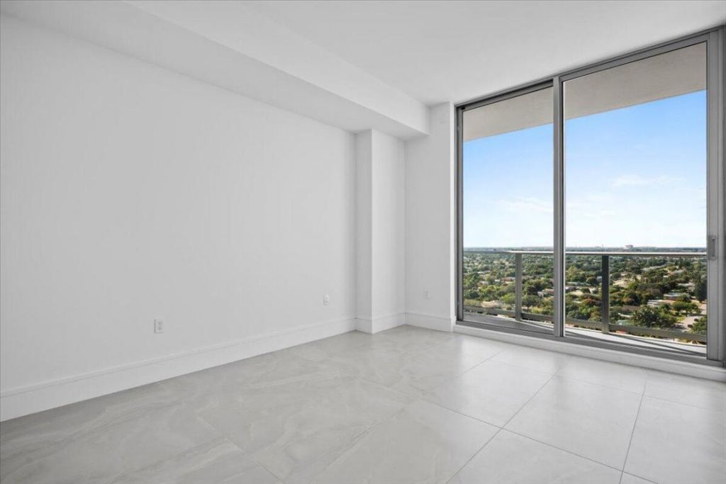 220 Lake Shore Drive, Unit 1706, Lake Park, FL 33403 Photo