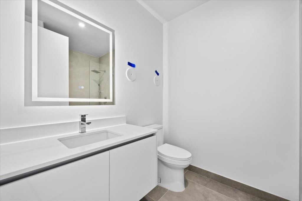 220 Lake Shore Drive, Unit 1706, Lake Park, FL 33403 Photo