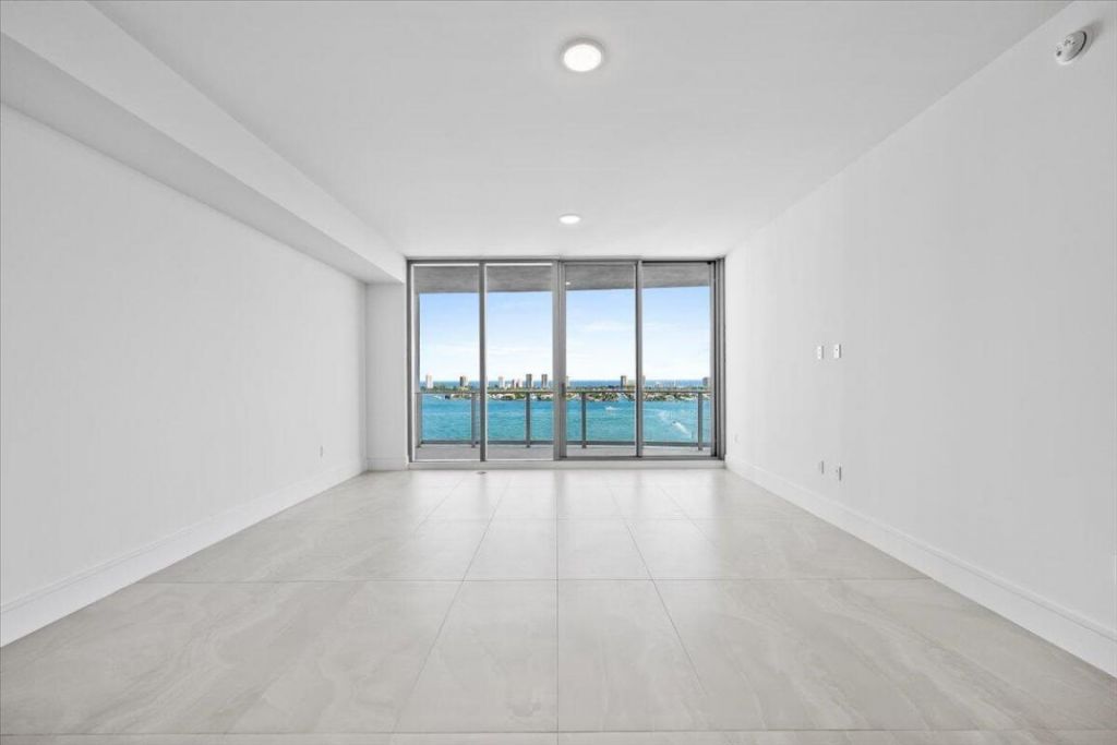 220 Lake Shore Drive, Unit 1706, Lake Park, FL 33403 Photo