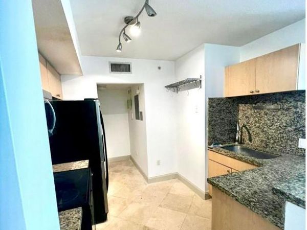 1011 Villa Lane, Boynton Beach, FL 33435