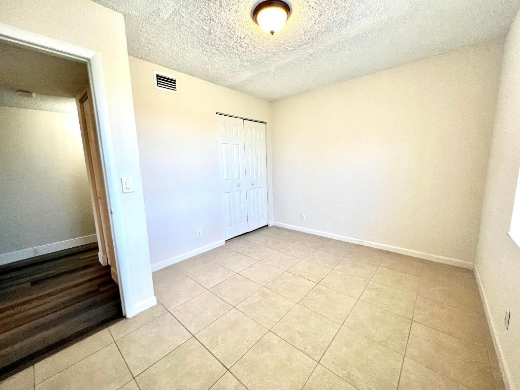 120 Sparrow Drive, Unit 302, Royal Palm Beach, FL 33411 Photo