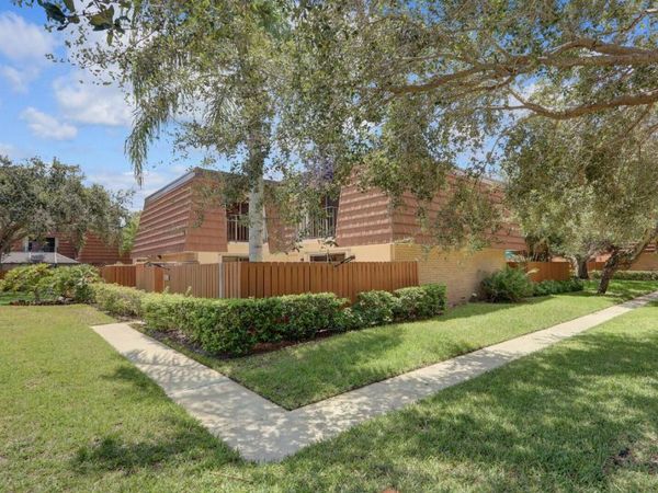 3026 30th Court, Jupiter, FL 33477