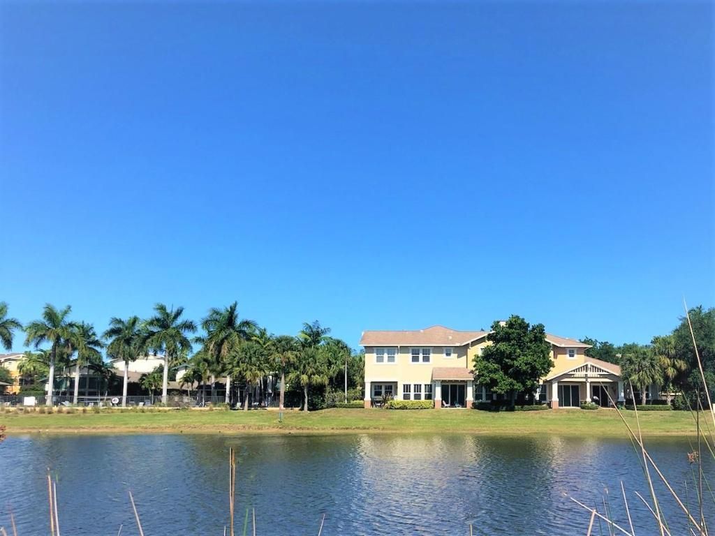 685 Pacific Grove Drive, Unit 2, West Palm Beach, FL 33401 Photo