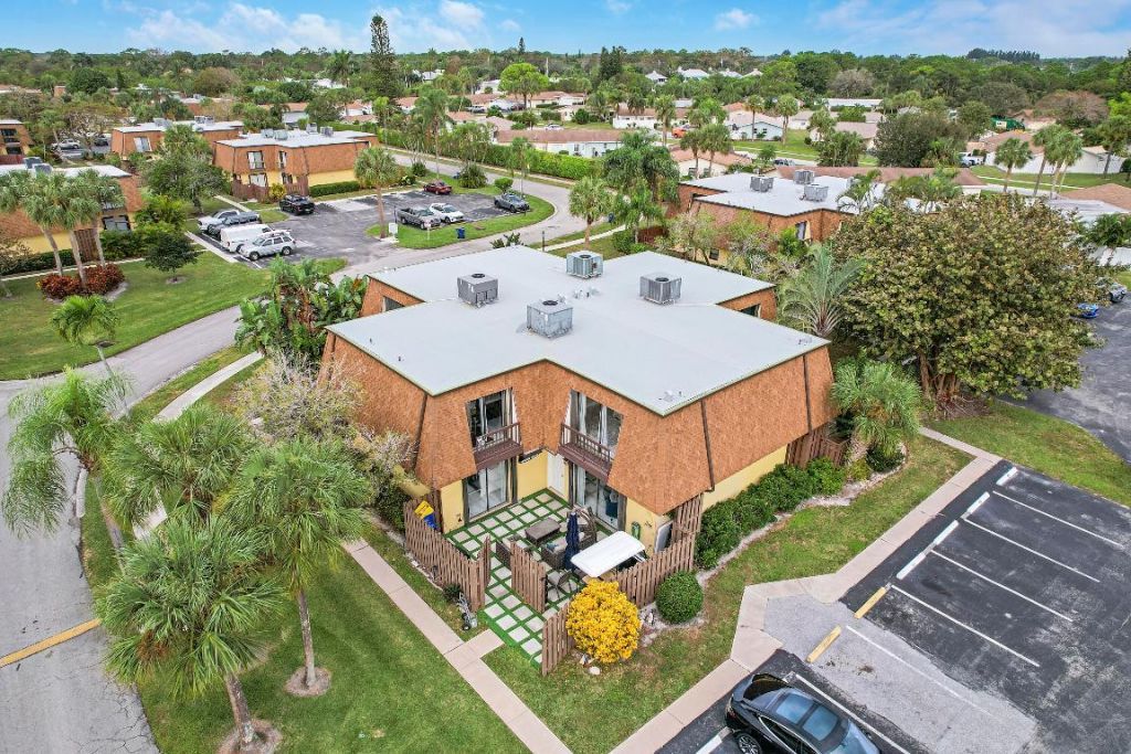 110 N Delaware Boulevard, Unit 9c, Jupiter, FL 33458 Photo