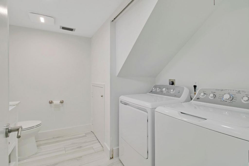 110 N Delaware Boulevard, Unit 9c, Jupiter, FL 33458 Photo