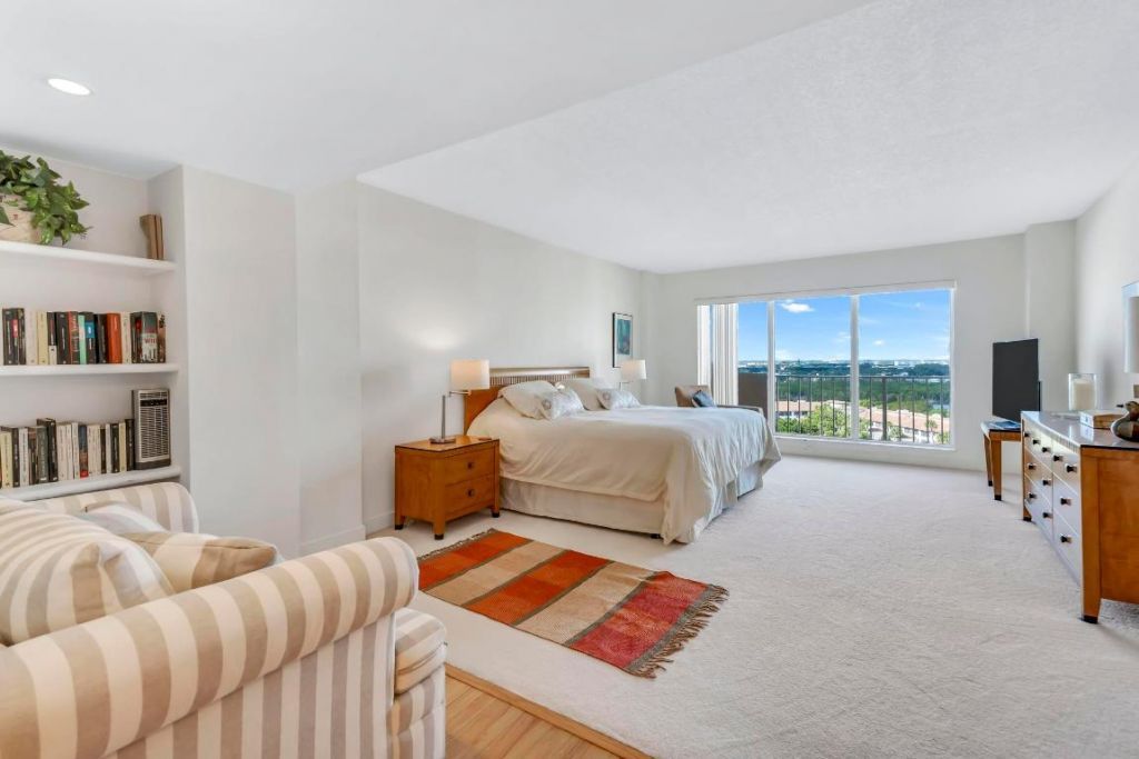 4301 N Ocean Boulevard, Unit 1002, Boca Raton, FL 33431 Photo