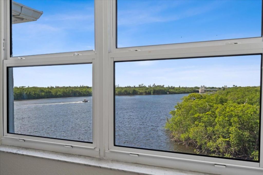 689 NE 6th Court, Unit 4010, Boynton Beach, FL 33435 Photo