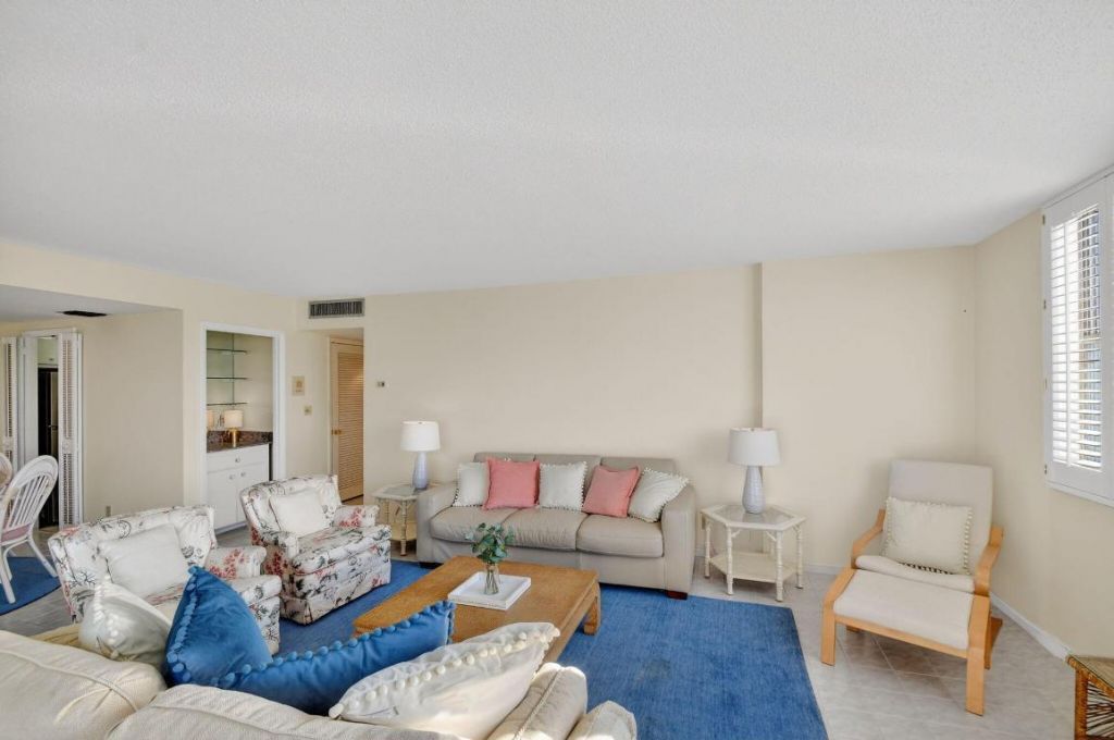 2600 N Flagler Drive, Unit 402, West Palm Beach, FL 33407 Photo