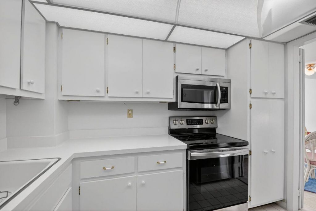 2600 N Flagler Drive, Unit 402, West Palm Beach, FL 33407 Photo