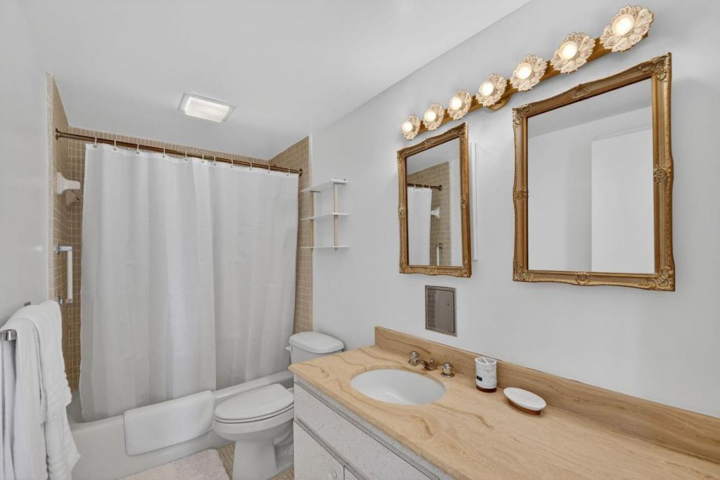 2600 N Flagler Drive, Unit 402, West Palm Beach, FL 33407 Photo