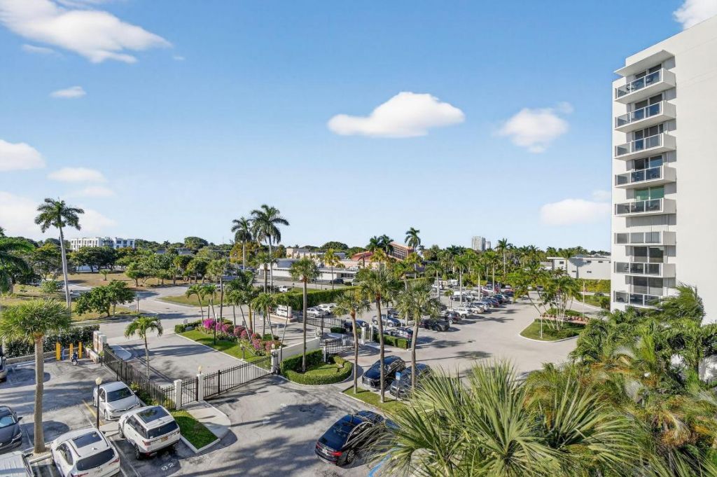 2600 N Flagler Drive, Unit 402, West Palm Beach, FL 33407 Photo