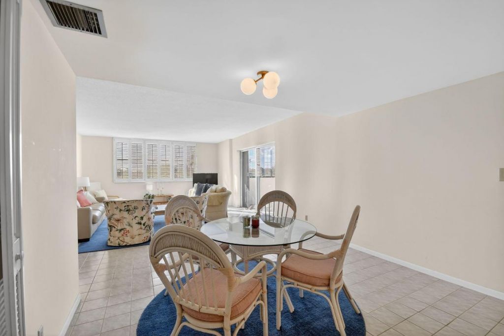 2600 N Flagler Drive, Unit 402, West Palm Beach, FL 33407 Photo