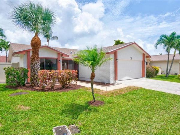 3 Fawlkland Circle, Boynton Beach, FL 33426