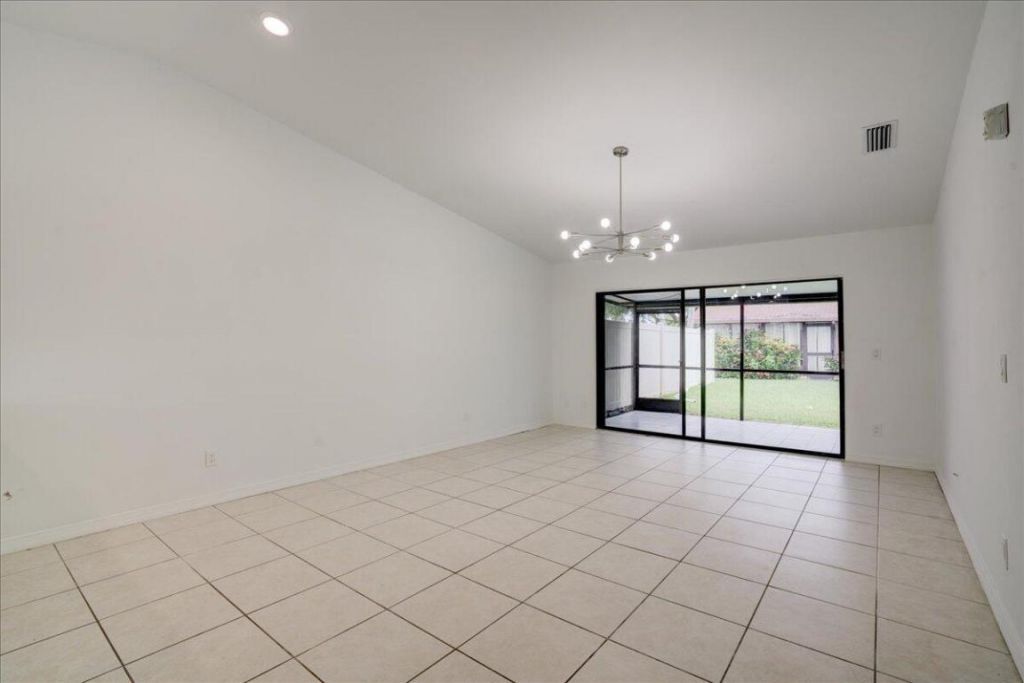 3 Fawlkland Circle, Boynton Beach, FL 33426 Photo