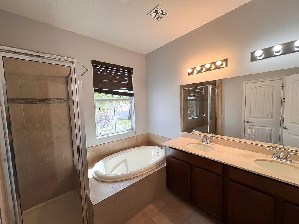 11334 SW Glengarry Court, Port Saint Lucie, FL 34987 Photo