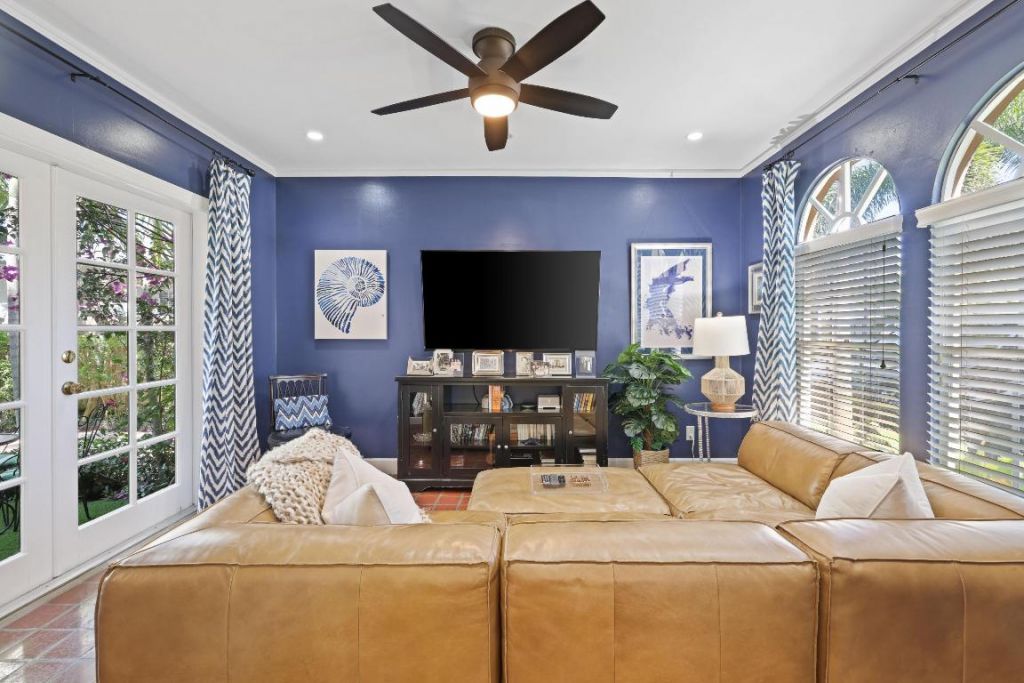 325 Greymon Drive, West Palm Beach, FL 33405 Photo