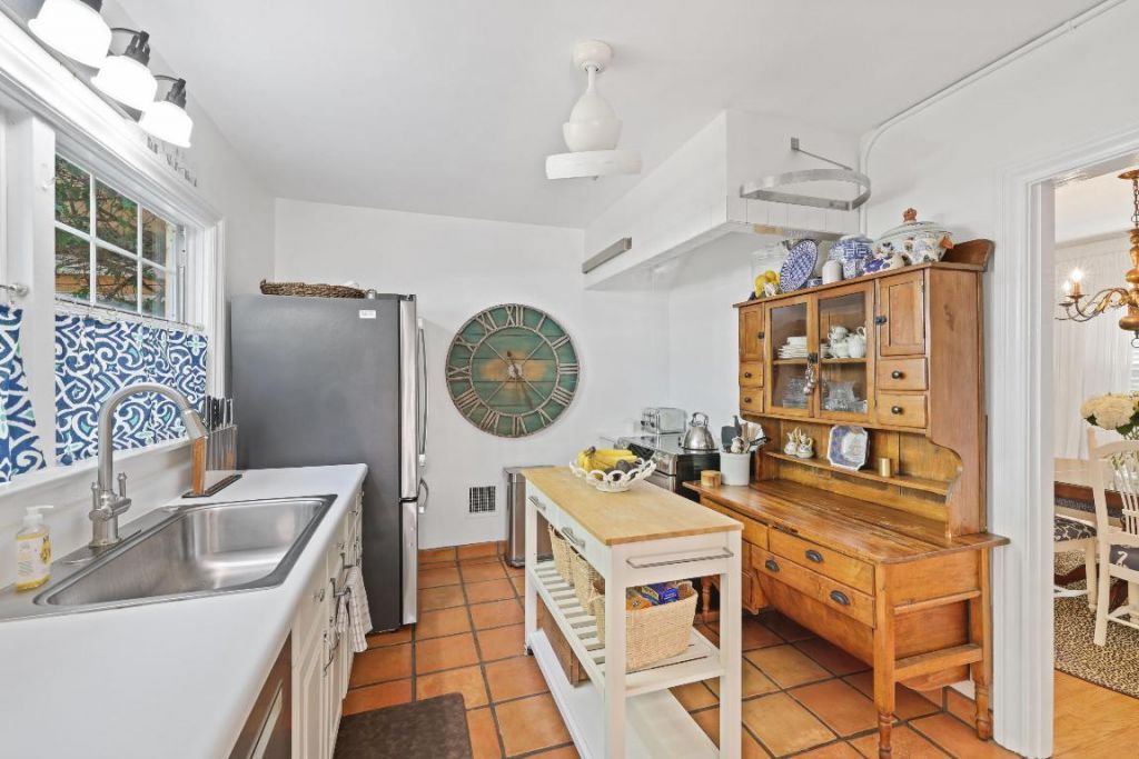 325 Greymon Drive, West Palm Beach, FL 33405 Photo