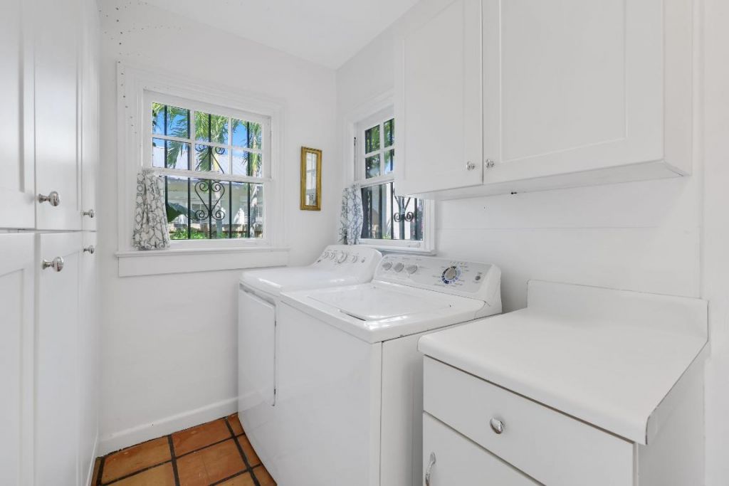 325 Greymon Drive, West Palm Beach, FL 33405 Photo