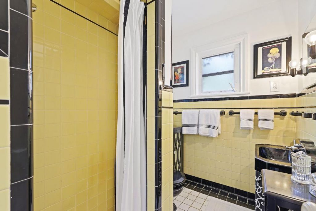 325 Greymon Drive, West Palm Beach, FL 33405 Photo