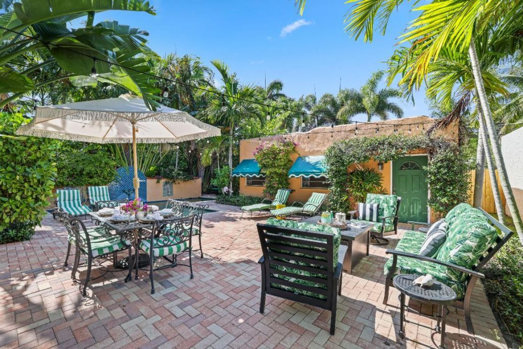 325 Greymon Drive, West Palm Beach, FL 33405 Photo