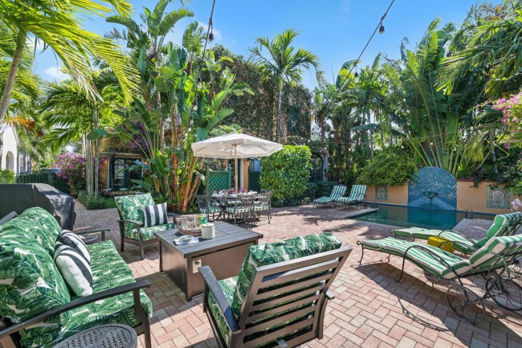 325 Greymon Drive, West Palm Beach, FL 33405 Photo