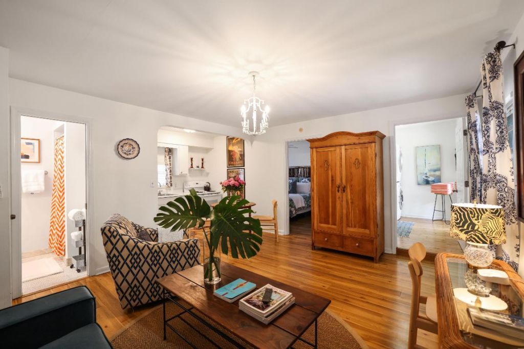 325 Greymon Drive, West Palm Beach, FL 33405 Photo