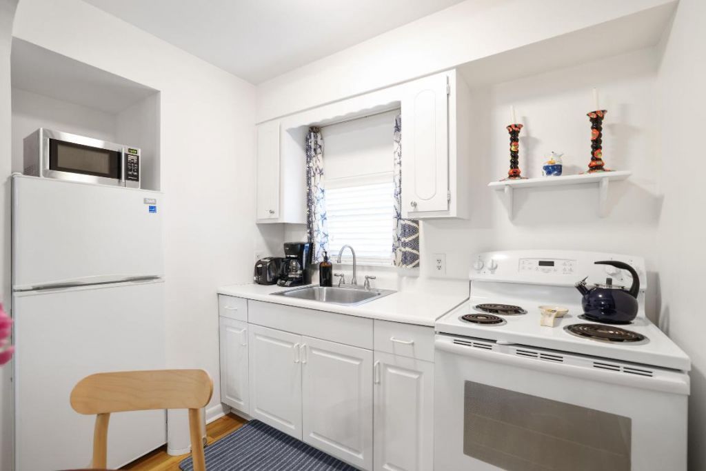 325 Greymon Drive, West Palm Beach, FL 33405 Photo