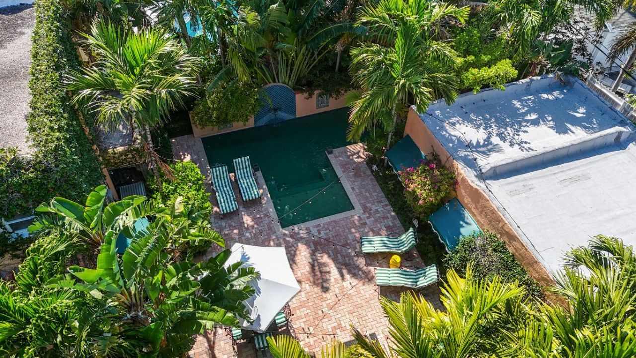 325 Greymon Drive, West Palm Beach, FL 33405 Photo