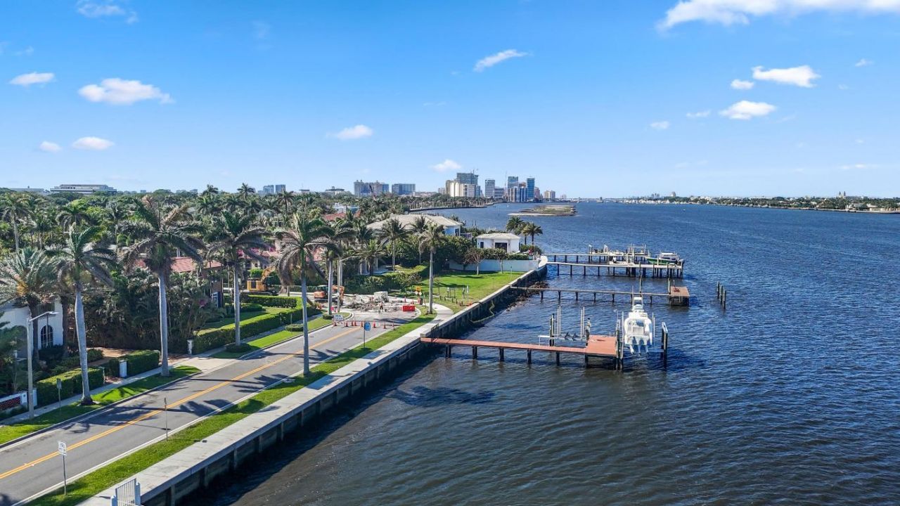 325 Greymon Drive, West Palm Beach, FL 33405 Photo