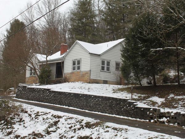 1349 Point Mountain Road, Webster Springs, WV 26288