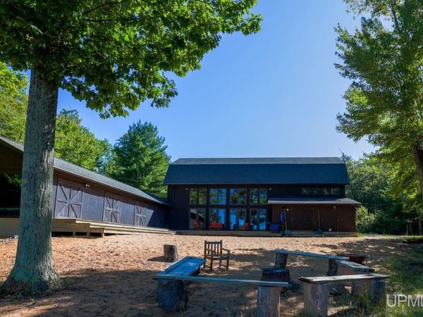 7660 R.75 Lane, Bay De Noc Twp, MI 49878