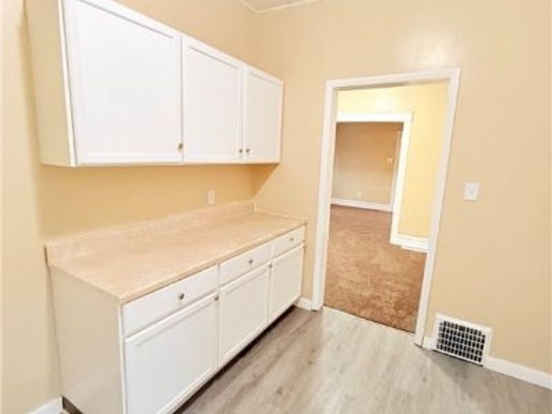 920 Clement Street, Akron, OH 44306 Photo 11