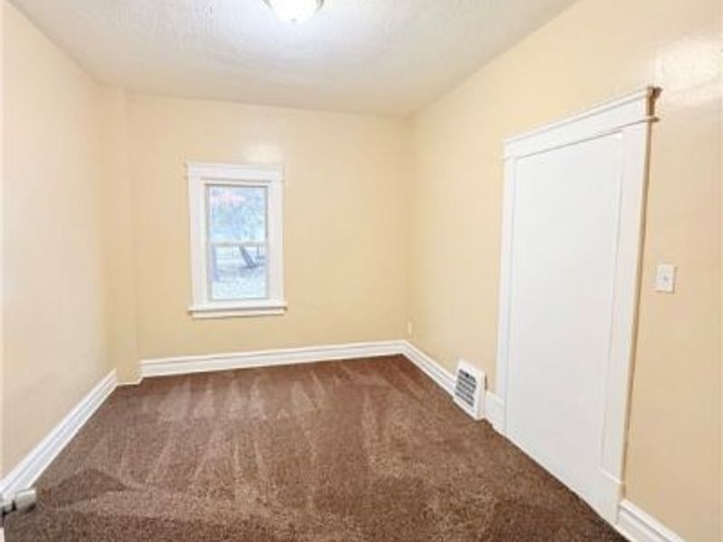 920 Clement Street, Akron, OH 44306 Photo 12