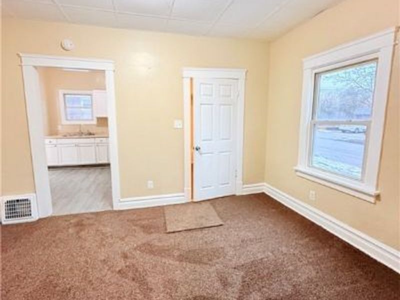 920 Clement Street, Akron, OH 44306 Photo 7