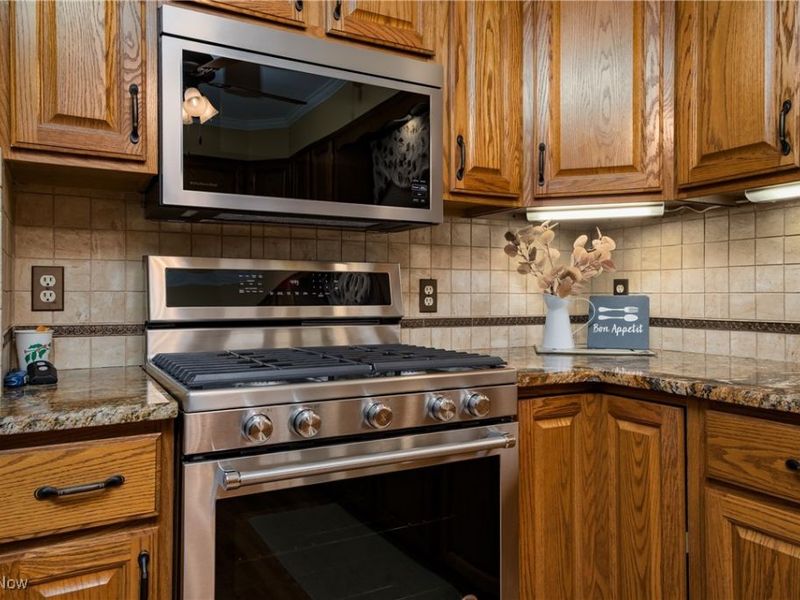 8459 Audubon Street NW, Massillon, OH 44646 Photo 12