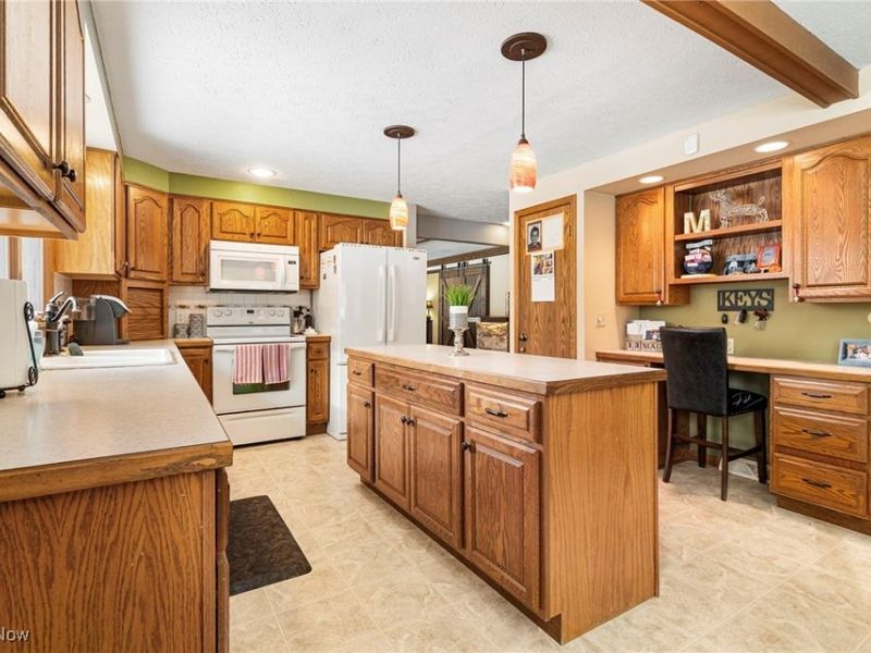 2304 Bur Oak Street NE, Canton, OH 44705 Photo 21