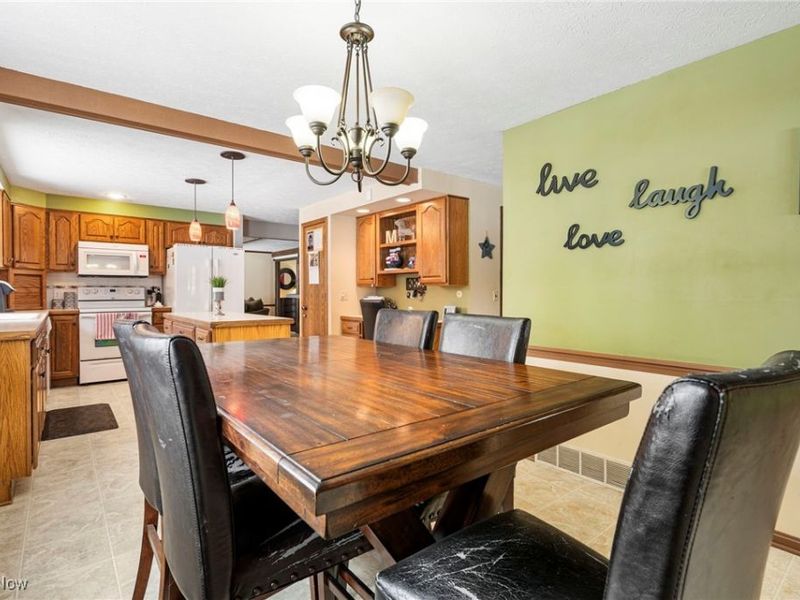 2304 Bur Oak Street NE, Canton, OH 44705 Photo 23