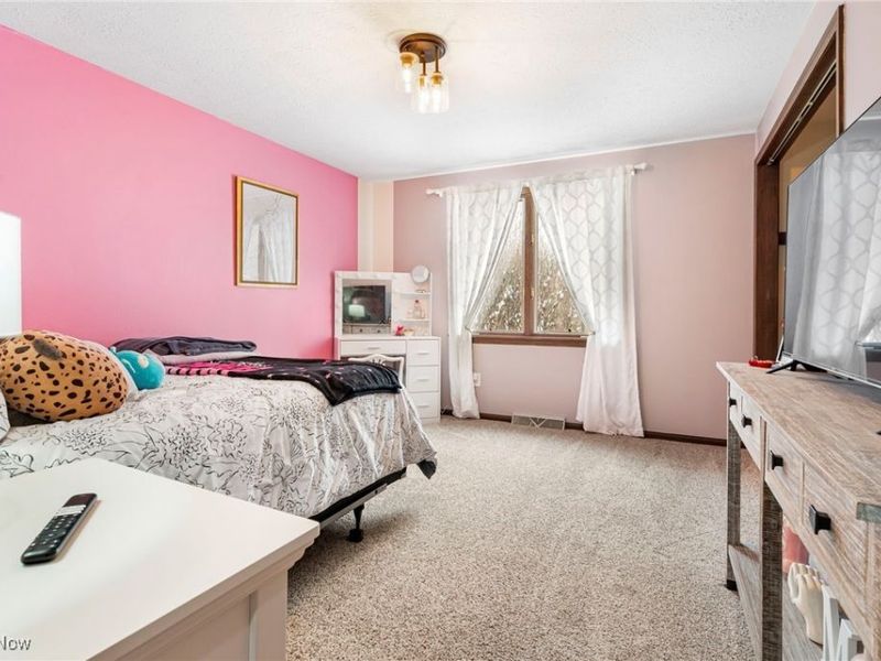 2304 Bur Oak Street NE, Canton, OH 44705 Photo 29