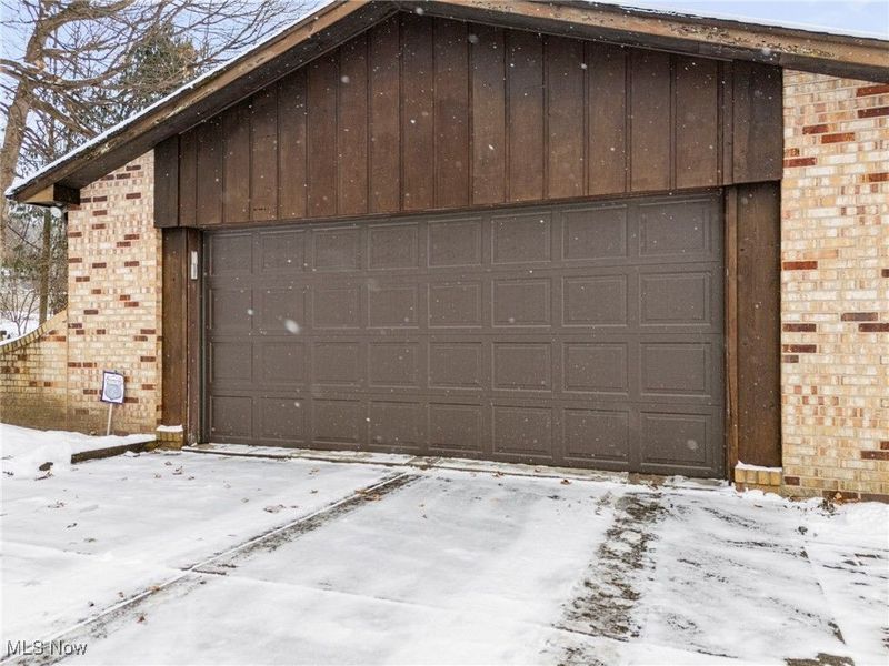 2304 Bur Oak Street NE, Canton, OH 44705 Photo 4