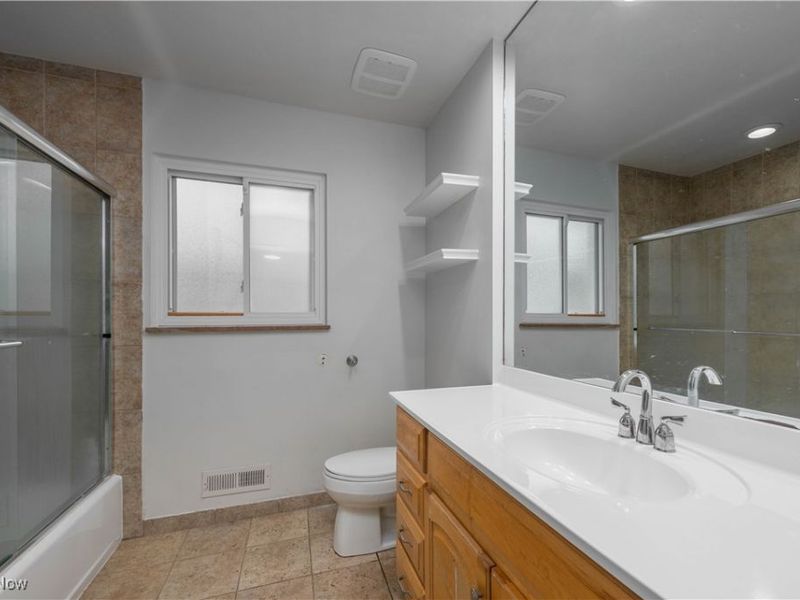 15420 Colebright Drive, Strongsville, OH 44136 Photo 22