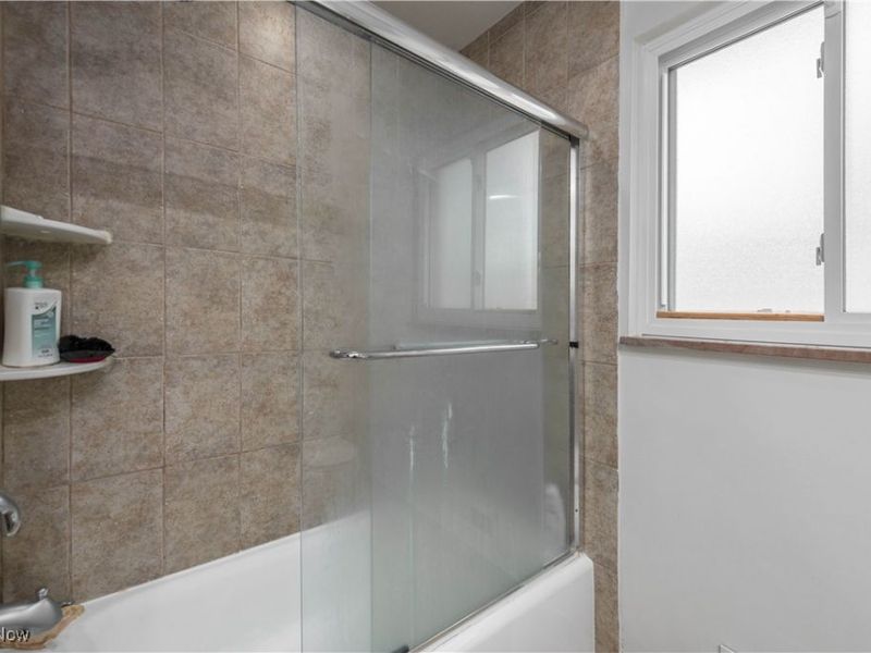 15420 Colebright Drive, Strongsville, OH 44136 Photo 23