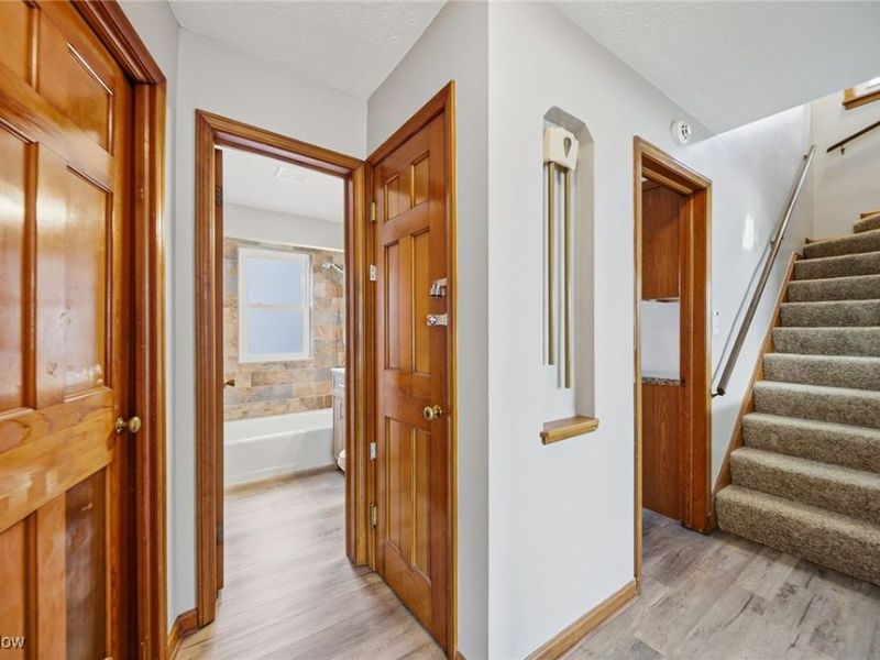 18811 Waterbury Avenue, Maple Heights, OH 44137 Photo 10