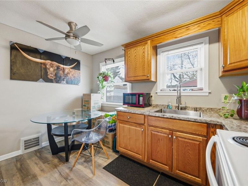 18811 Waterbury Avenue, Maple Heights, OH 44137 Photo 15