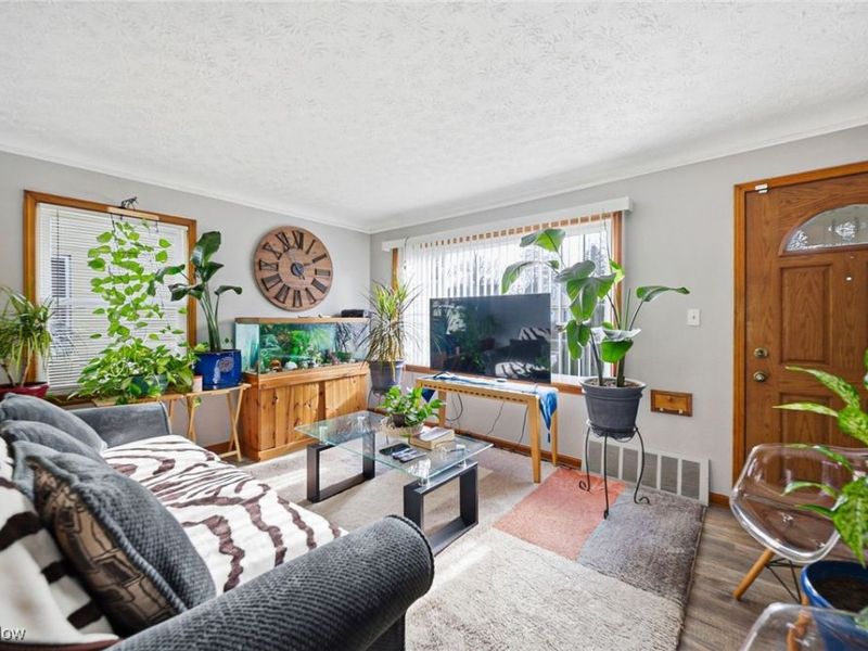 18811 Waterbury Avenue, Maple Heights, OH 44137 Photo 2