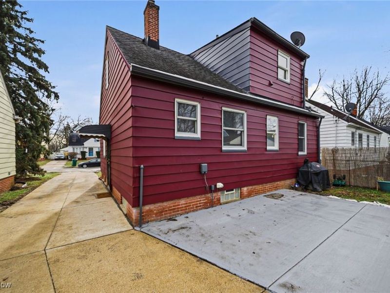 18811 Waterbury Avenue, Maple Heights, OH 44137 Photo 31