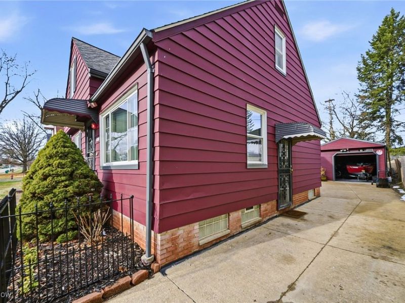 18811 Waterbury Avenue, Maple Heights, OH 44137 Photo 33