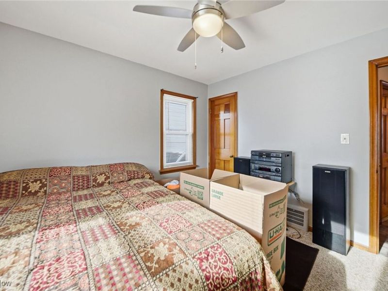 18811 Waterbury Avenue, Maple Heights, OH 44137 Photo 8