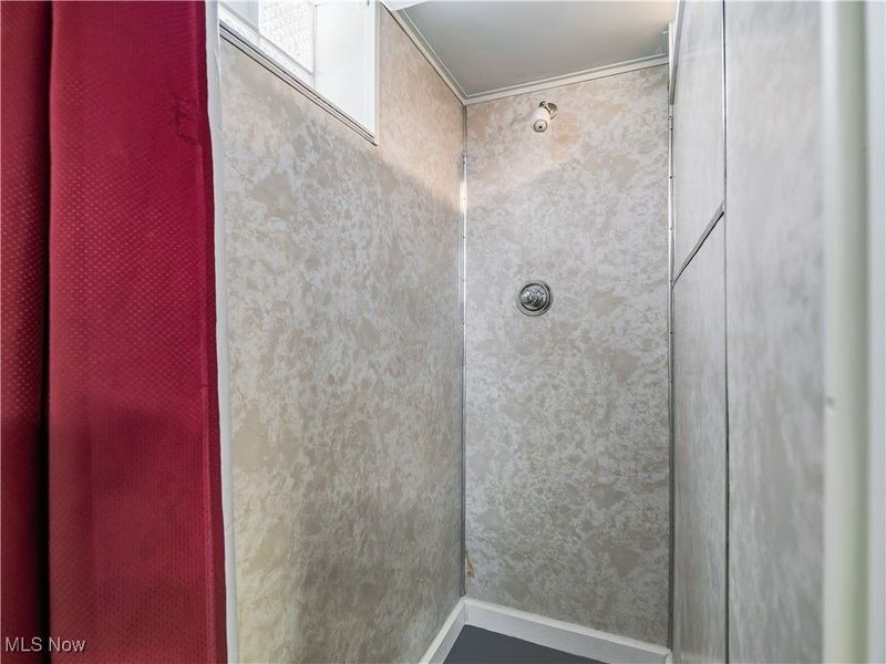 11317 Lake Avenue, Cleveland, OH 44102 Photo 35